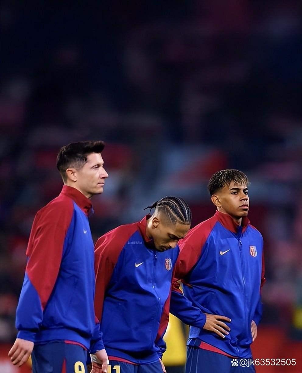 巴萨横扫莱比锡红牛，拉什福德高光表现