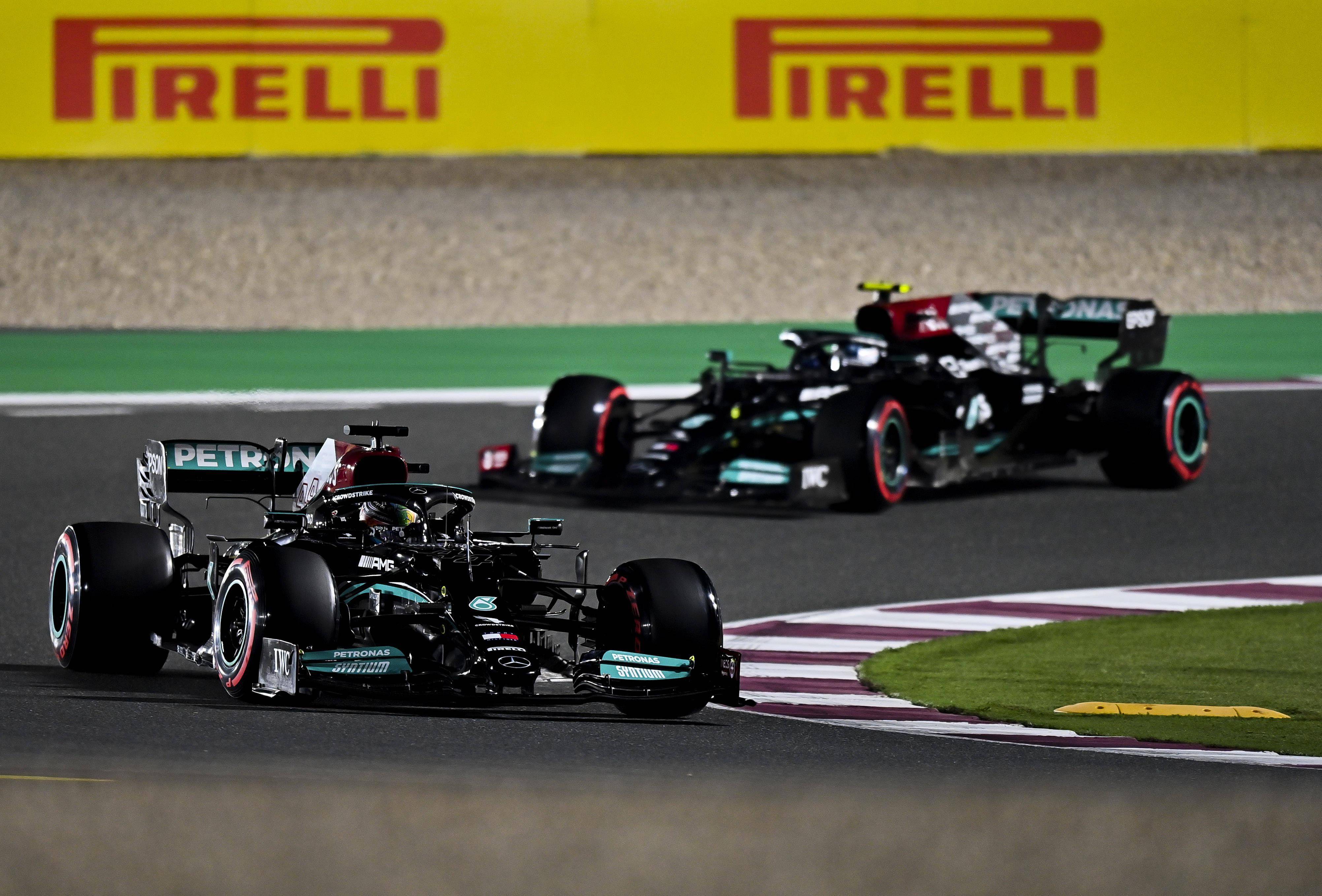 阿斯顿马丁绝杀梅赛德斯,汉密尔顿统治全场 阿斯顿马丁绝杀梅赛德斯,汉密尔顿统治全场