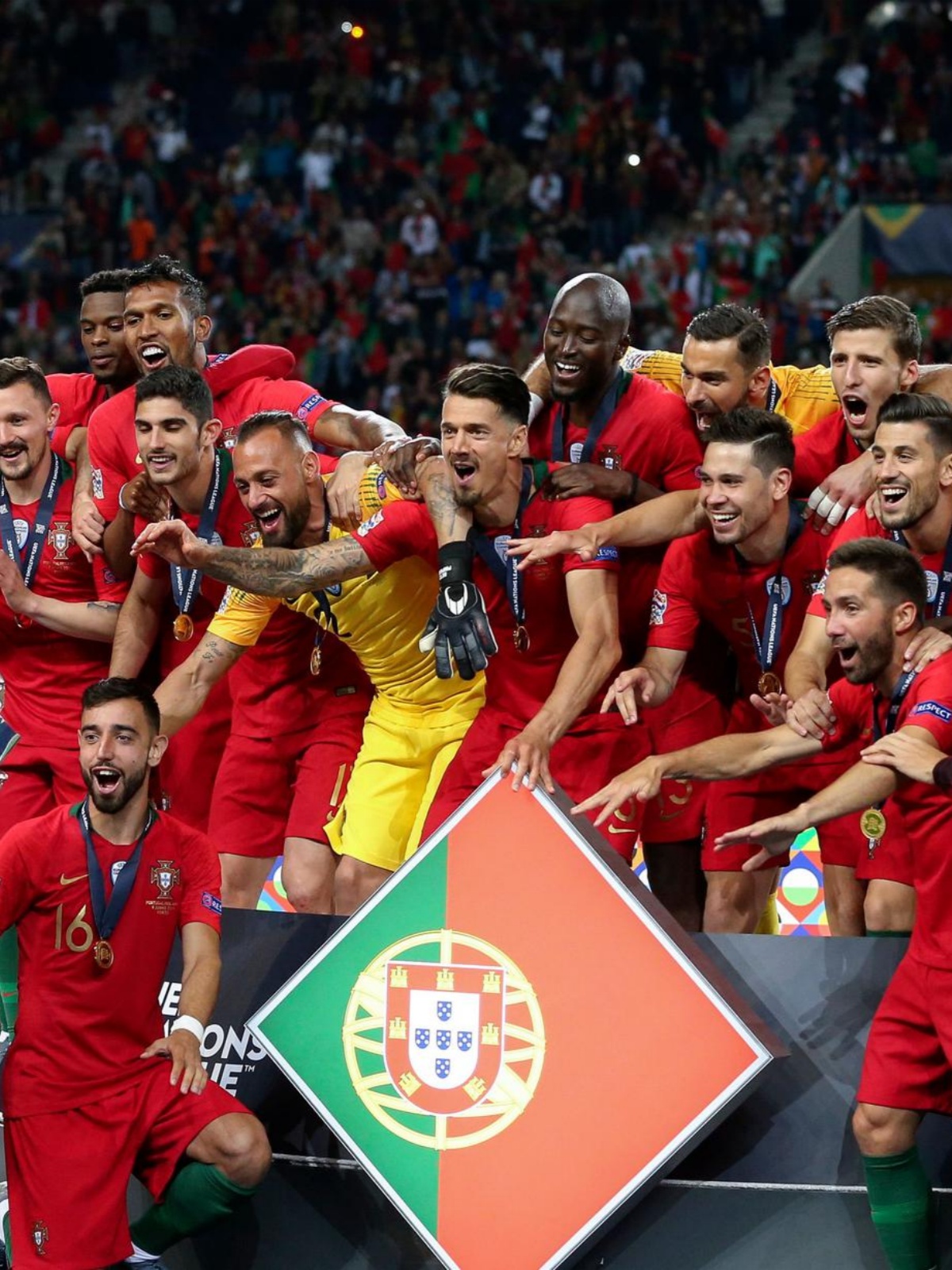 葡萄牙队逆转瑞典队，马龙扛起全队