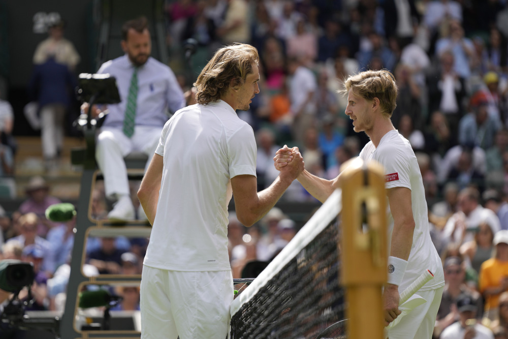 年终总决赛翻盘温网，兹维列夫扛起全队