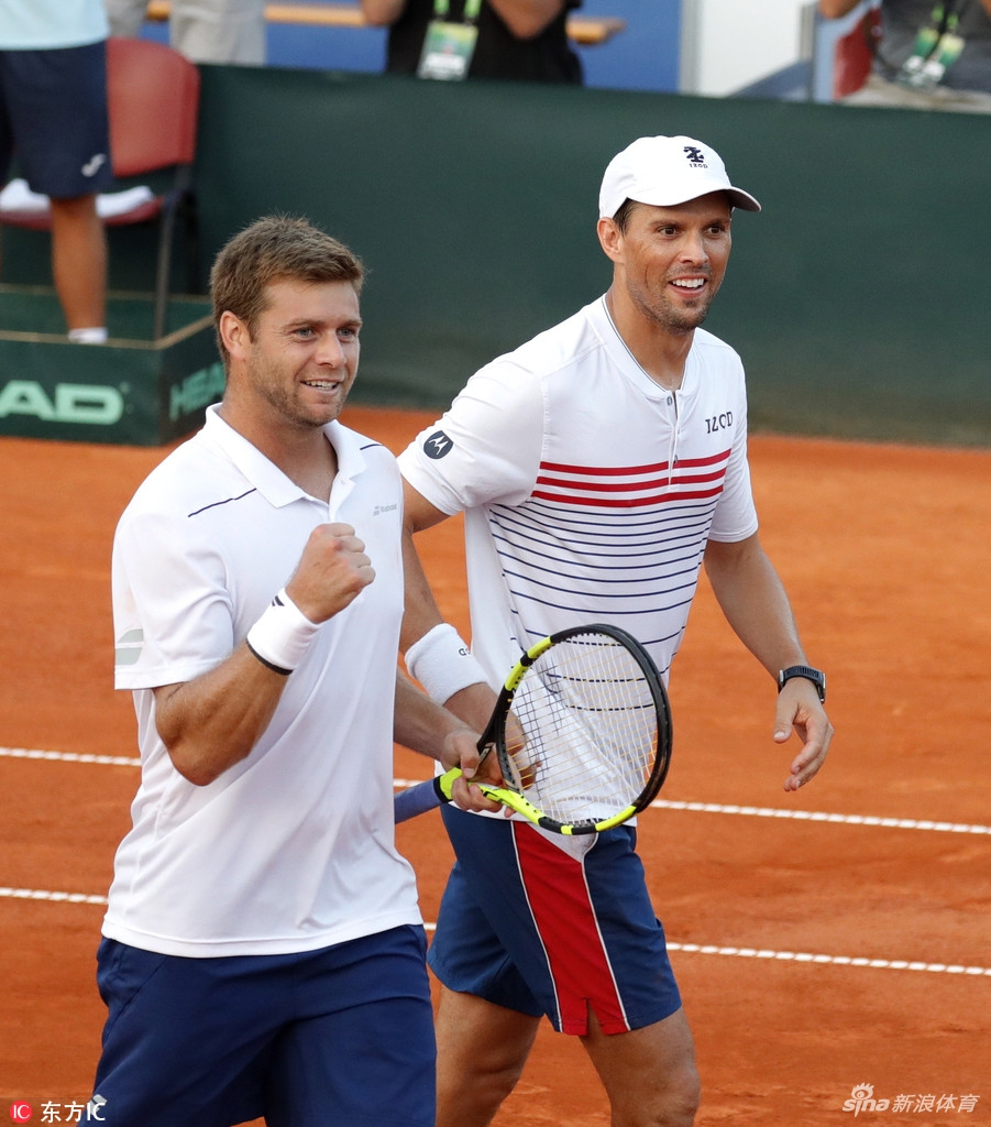 克罗地亚横扫美国，卡拉斯科点燃赛场