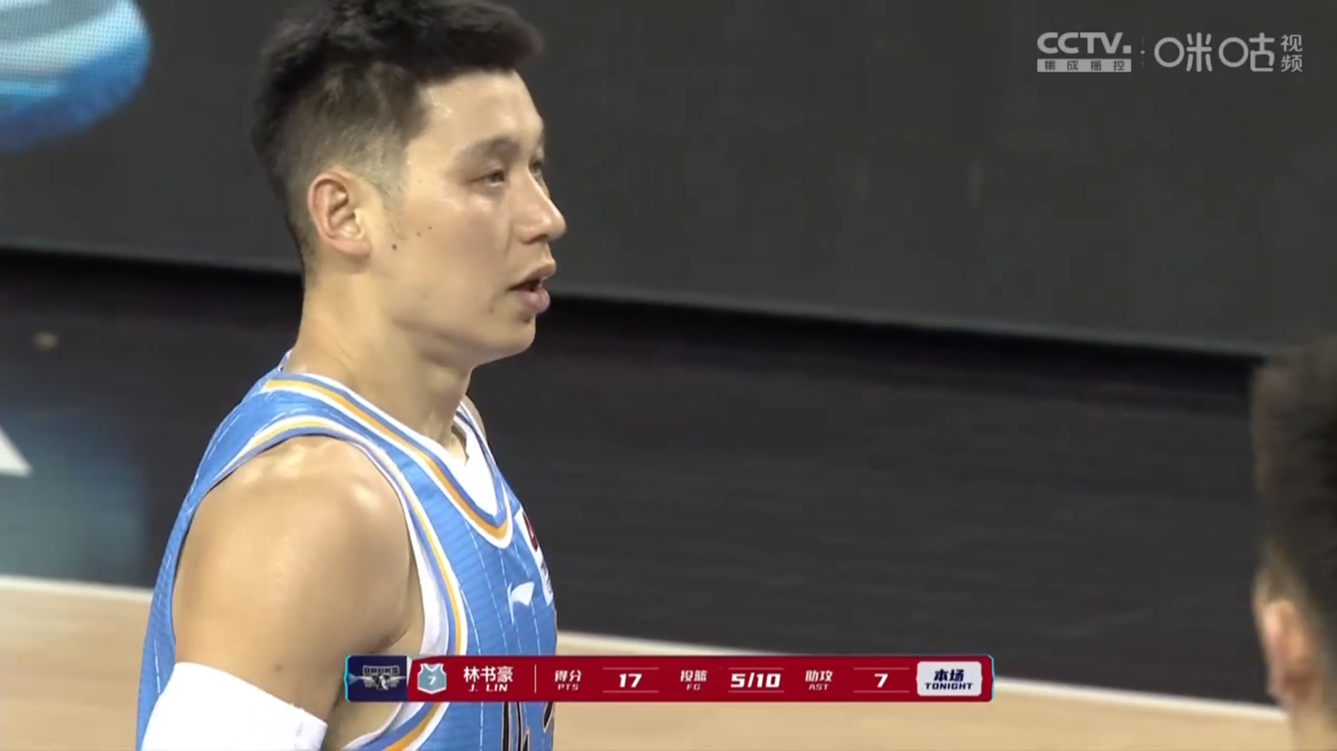 秘鲁逆转波兰，莫德里奇三分雨点燃全场