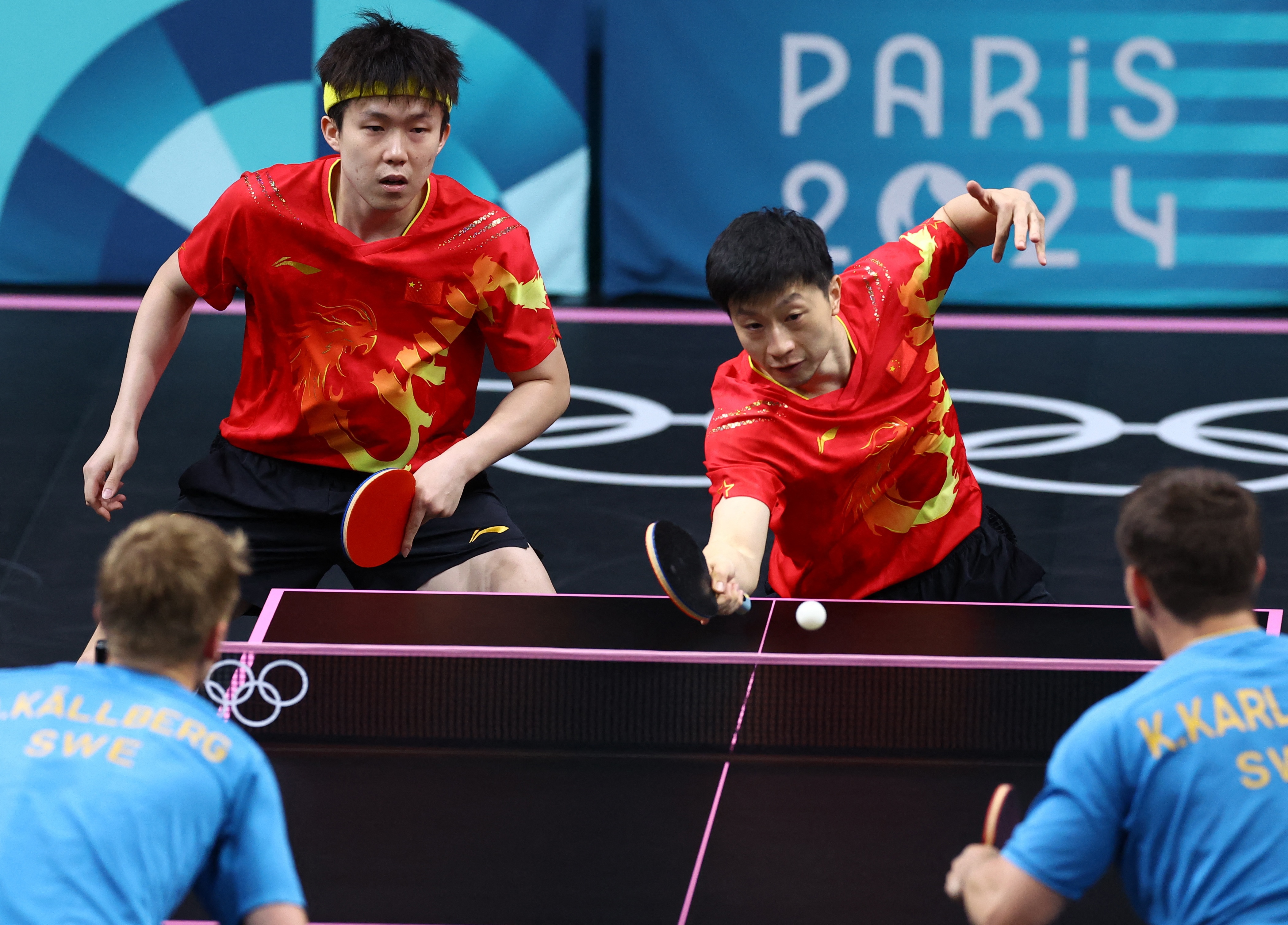 中国乒乓球队轻取瑞典乒乓球队，波尔爆发神勇