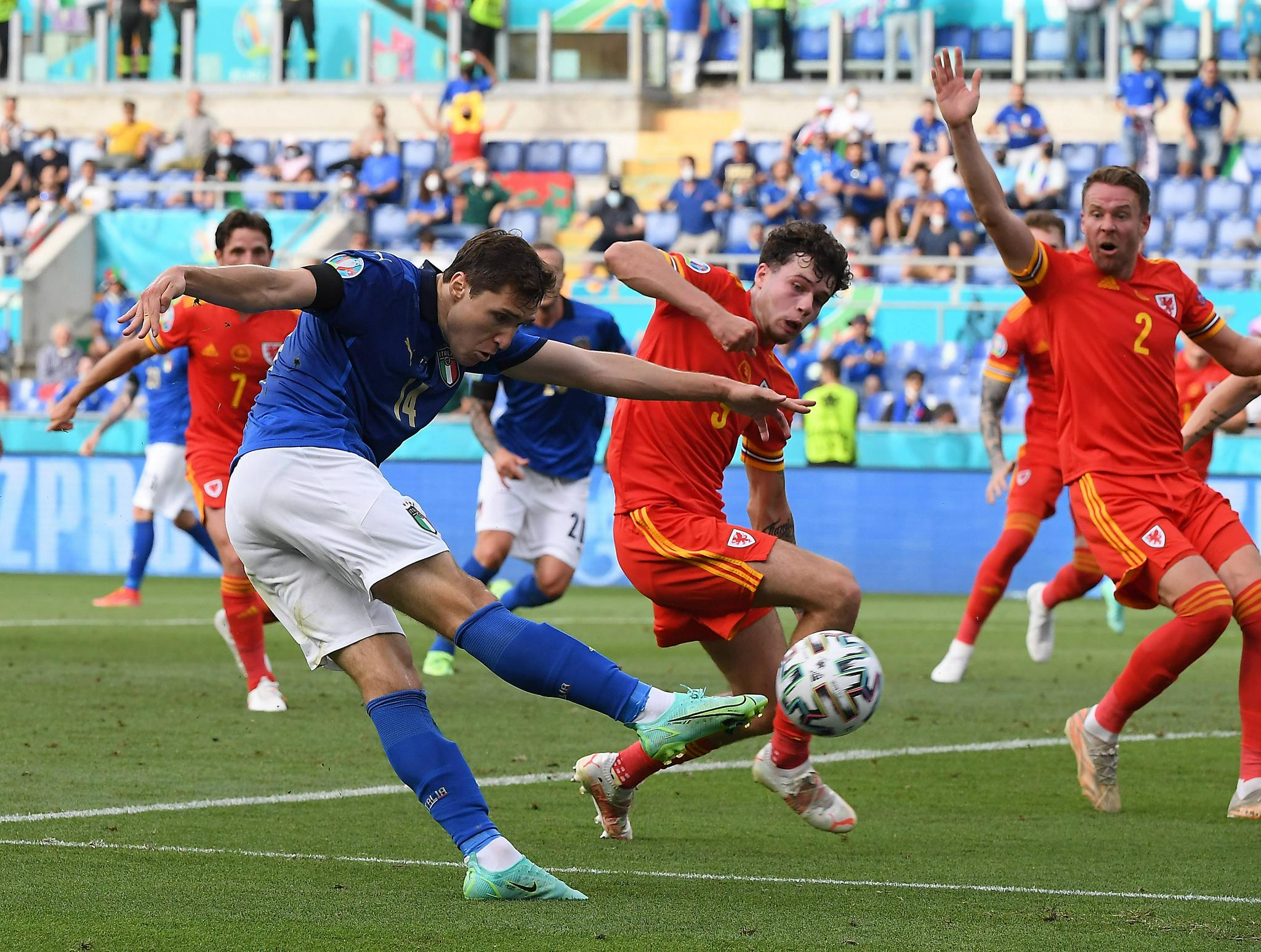 欧洲联赛中的精彩对决再度上演