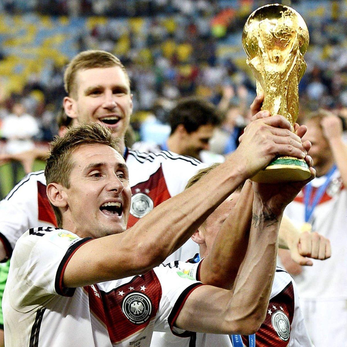 荷兰主场击败德佩双响北爱尔兰客场失利 荷兰主场击败德佩双响北爱尔兰客场失利