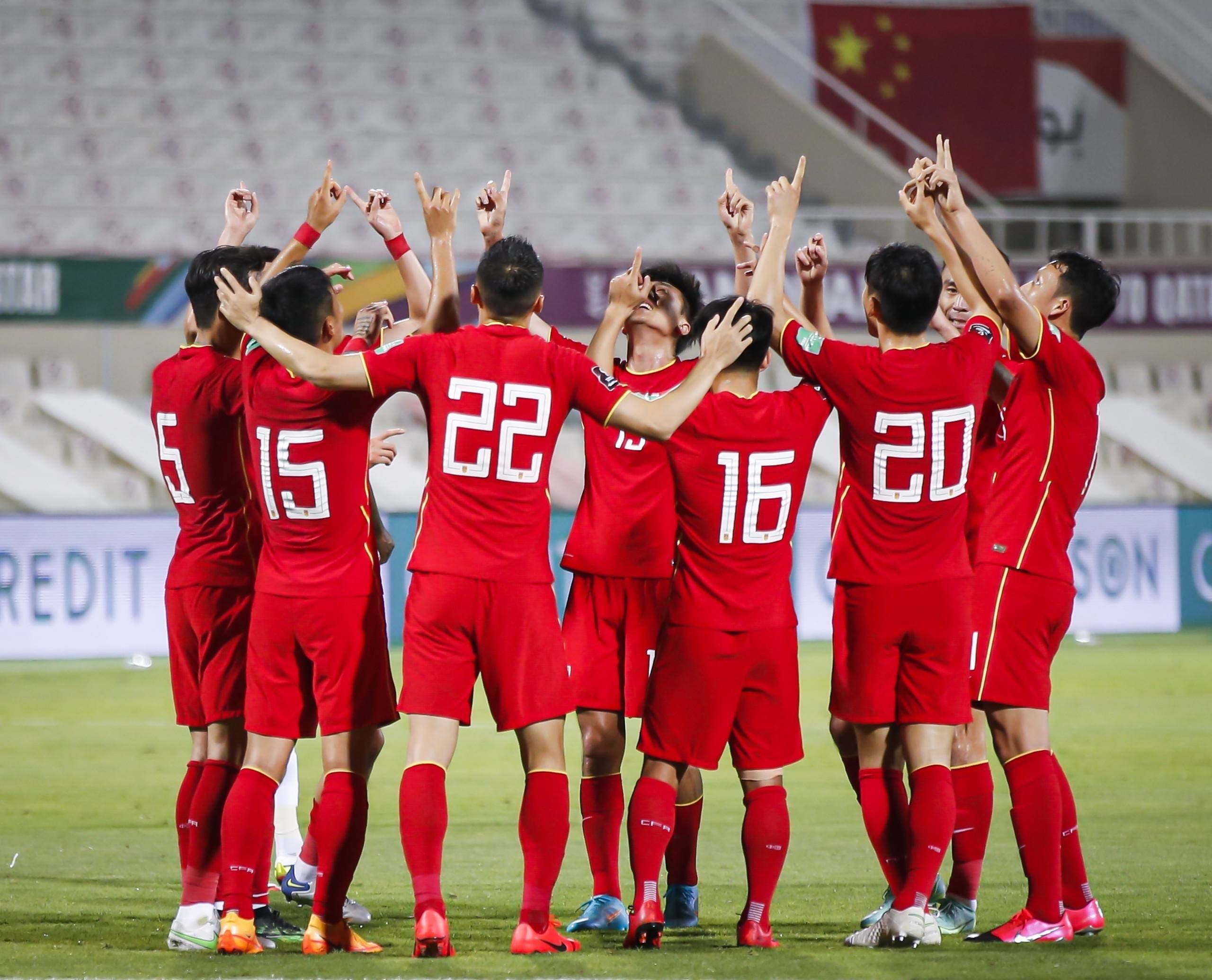 日本羽毛球队绝地反击印尼羽毛球队,桃田贤斗送出助攻 日本羽毛球队绝地反击印尼羽毛球队,桃田贤斗送出助攻