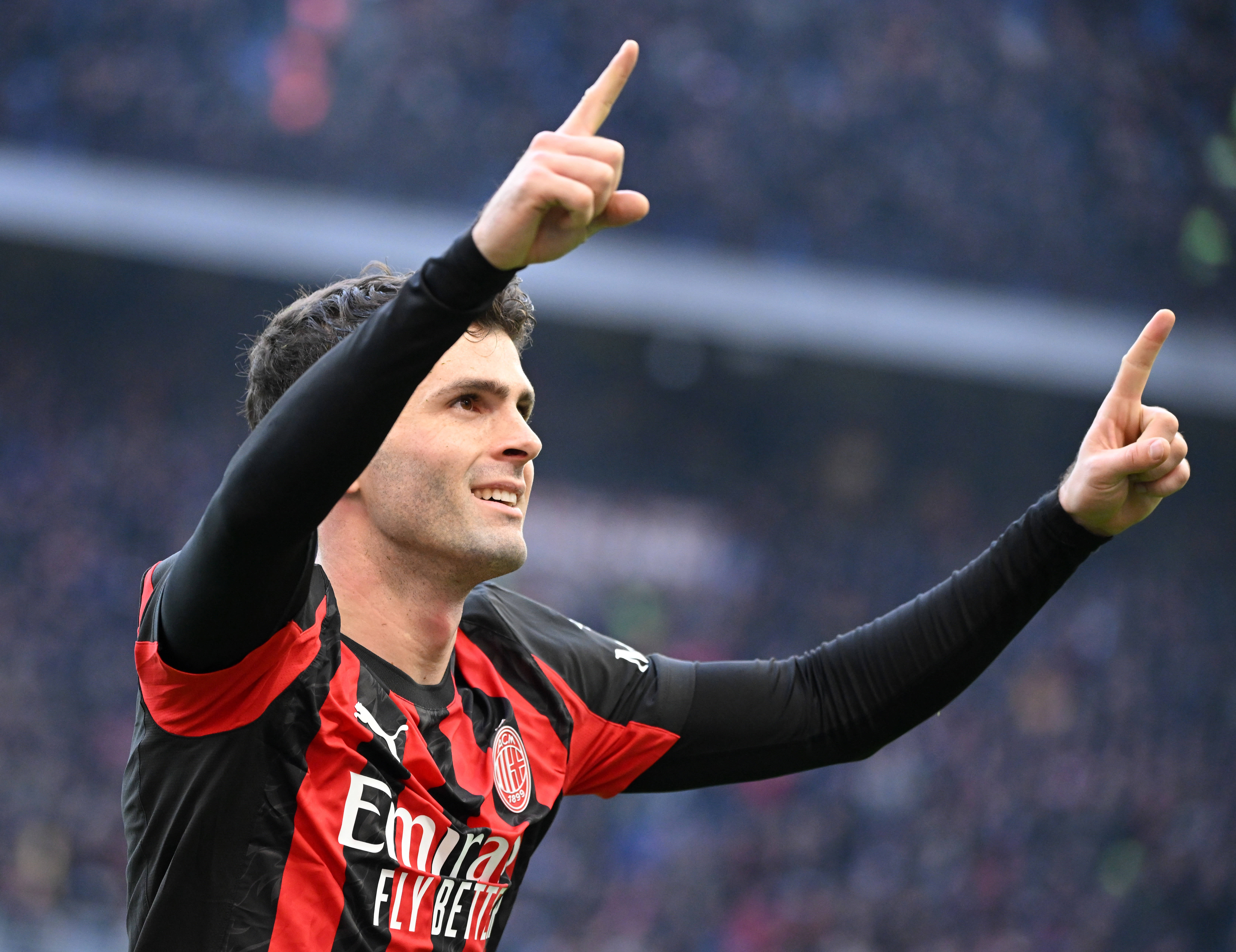 意大利足球俱乐部签约新球员