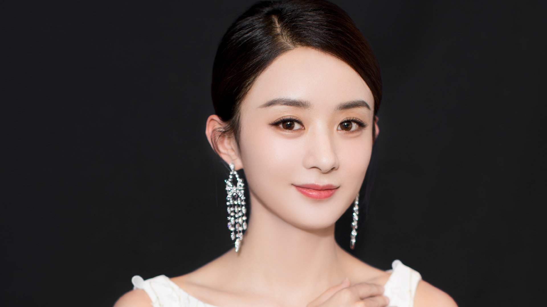 帕尔默爆发引领战术革命,几内亚新星制霸比利亚雷亚尔防线