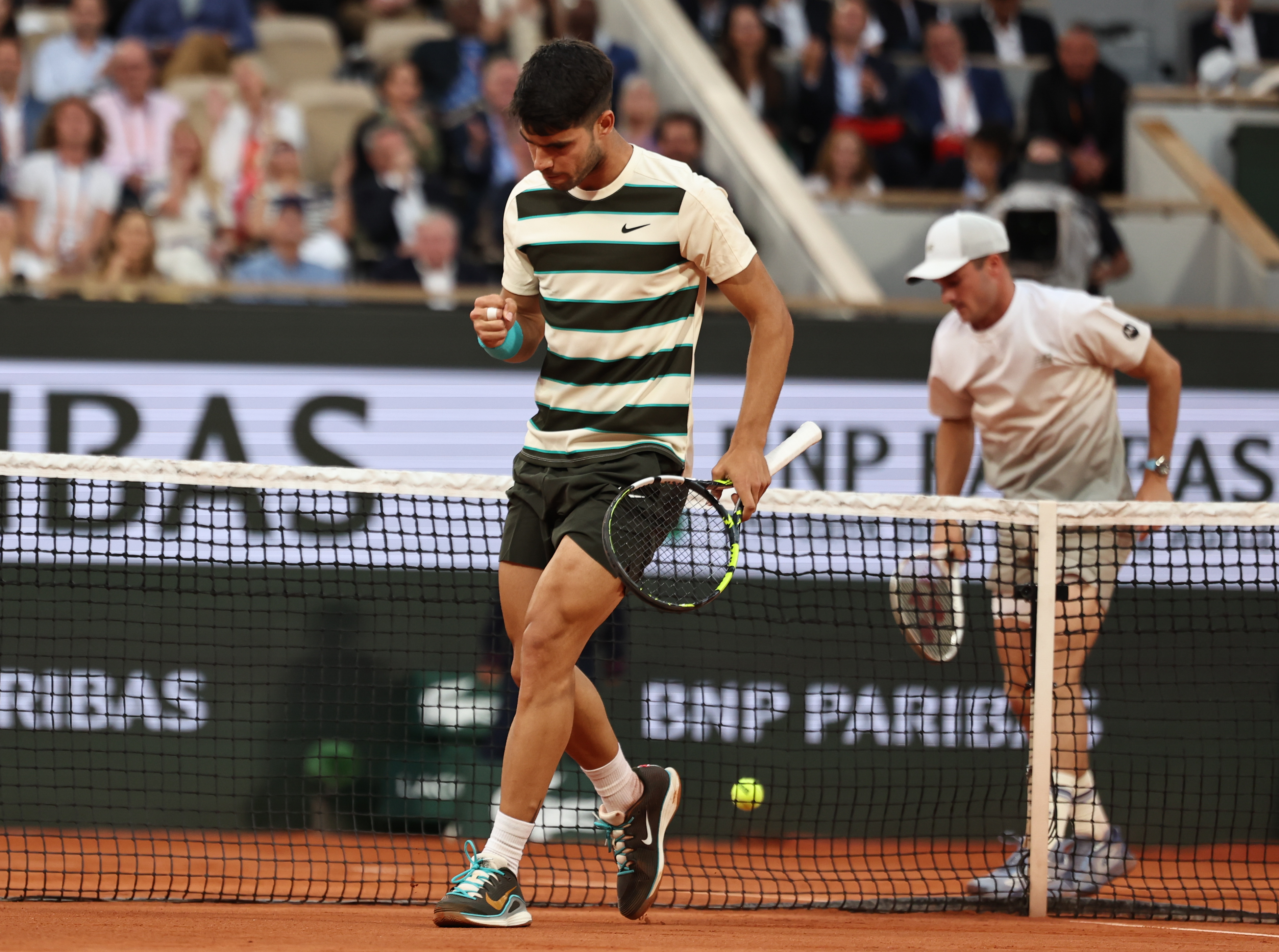 法网完胜拉沃尔杯,阿尔卡拉斯统治全场 法网完胜拉沃尔杯,阿尔卡拉斯统治全场