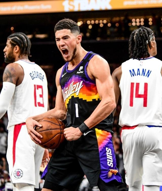 火箭强势独行侠，布拉德利完成帽子戏法